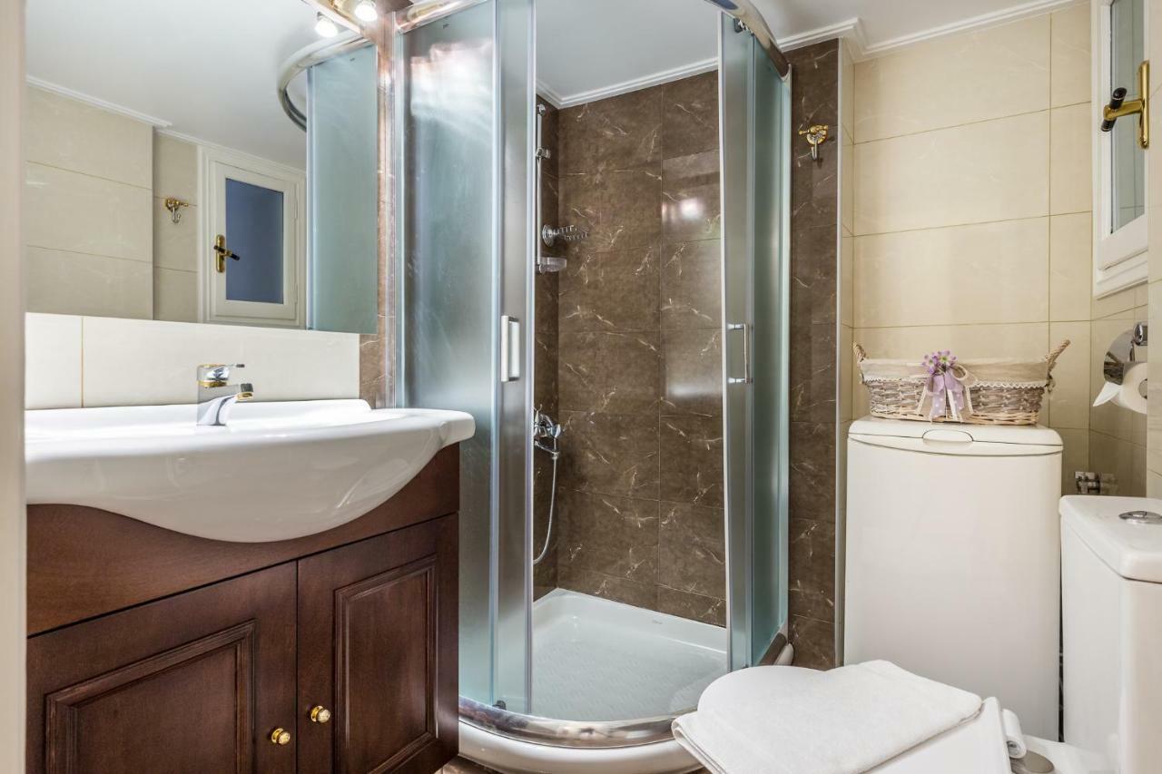 Chic Flat In Kolonaki Next To American Embassy Athènes Extérieur photo